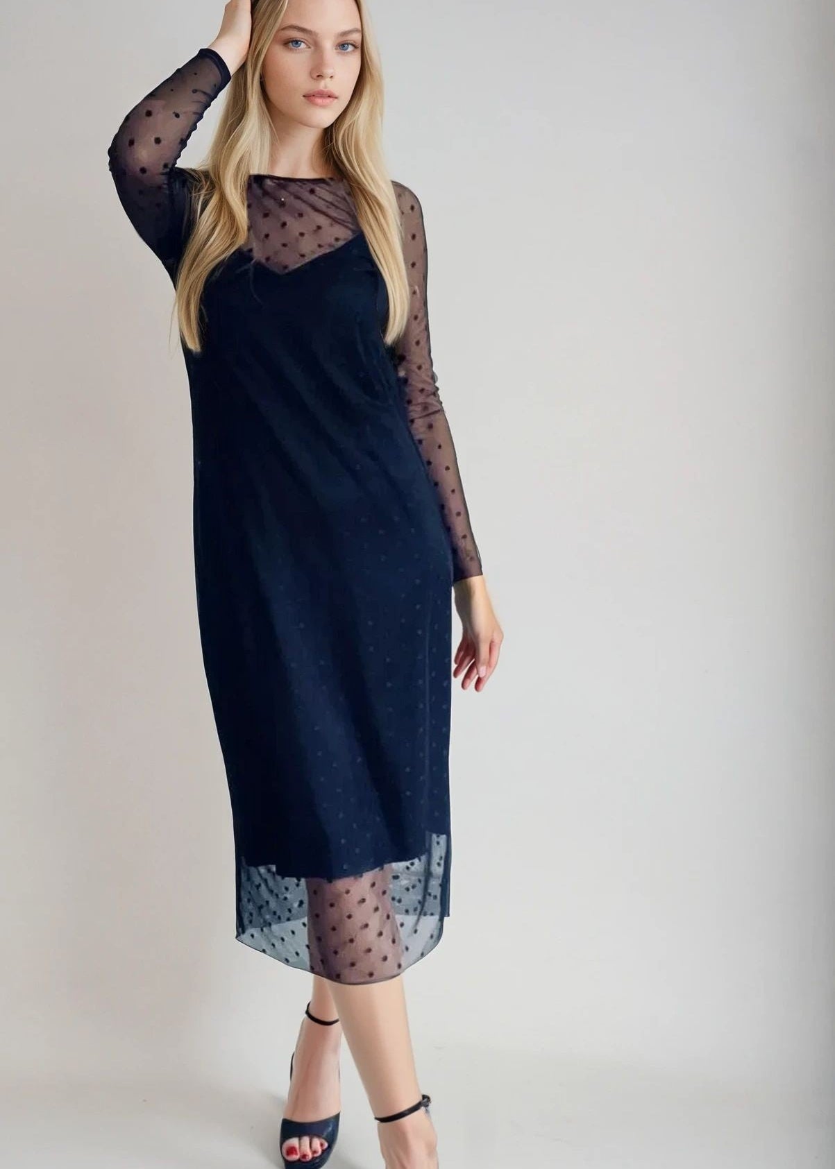 MELNA TILLA KLEITA