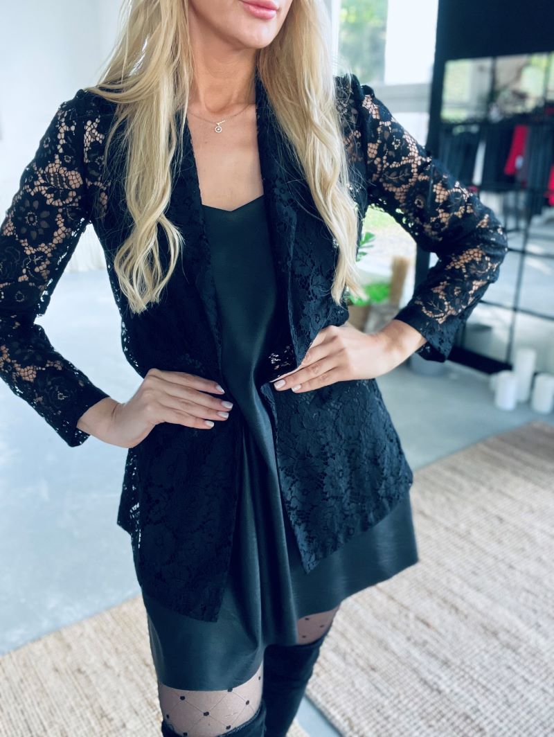 Mežģīņu žakete / LACE JACKET
