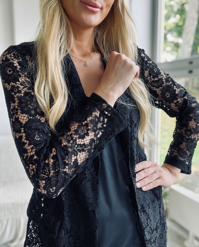 Mežģīņu žakete / LACE JACKET