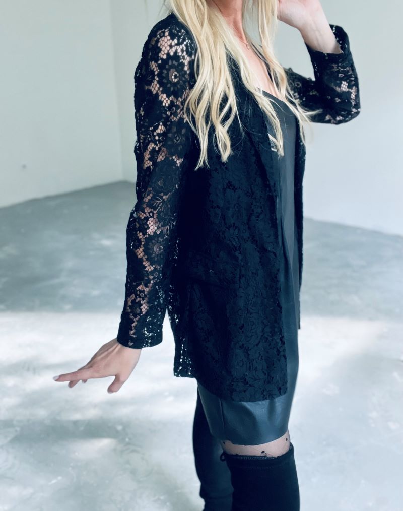 Mežģīņu žakete / LACE JACKET