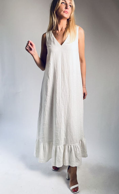 Linen dress. White linen dress. Long, white linen dress.