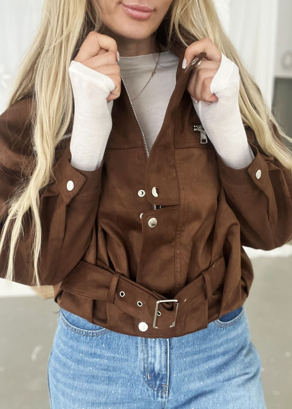 ZAMŠA JAKA TUMŠI BRŪNA