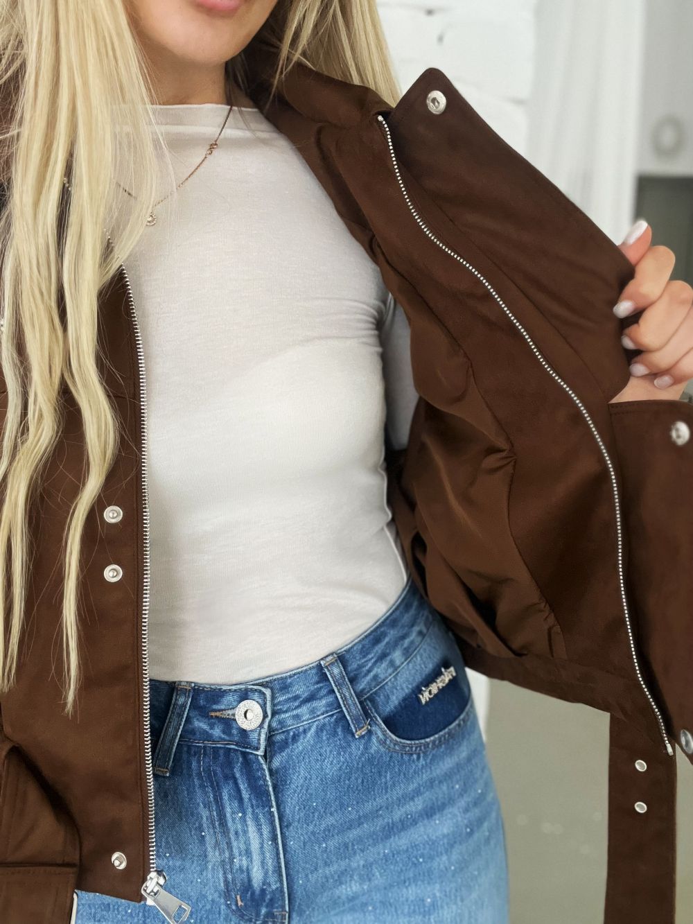 ZAMŠA JAKA TUMŠI BRŪNA