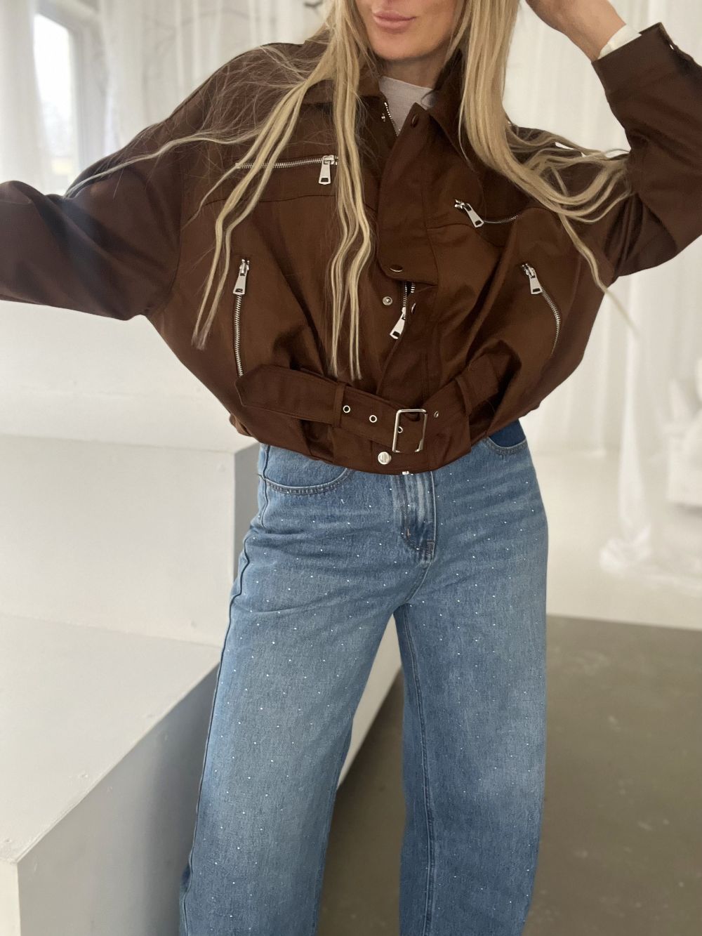 ZAMŠA JAKA TUMŠI BRŪNA