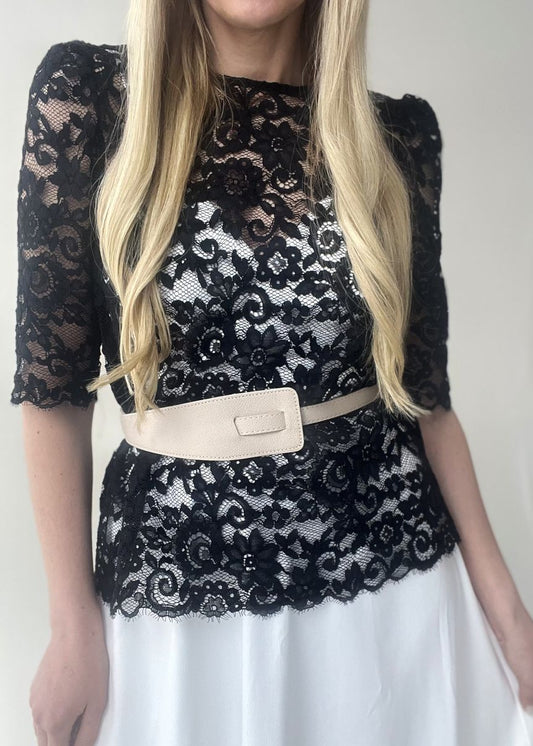 MELNA MEŽĢĪŅU BLŪZE