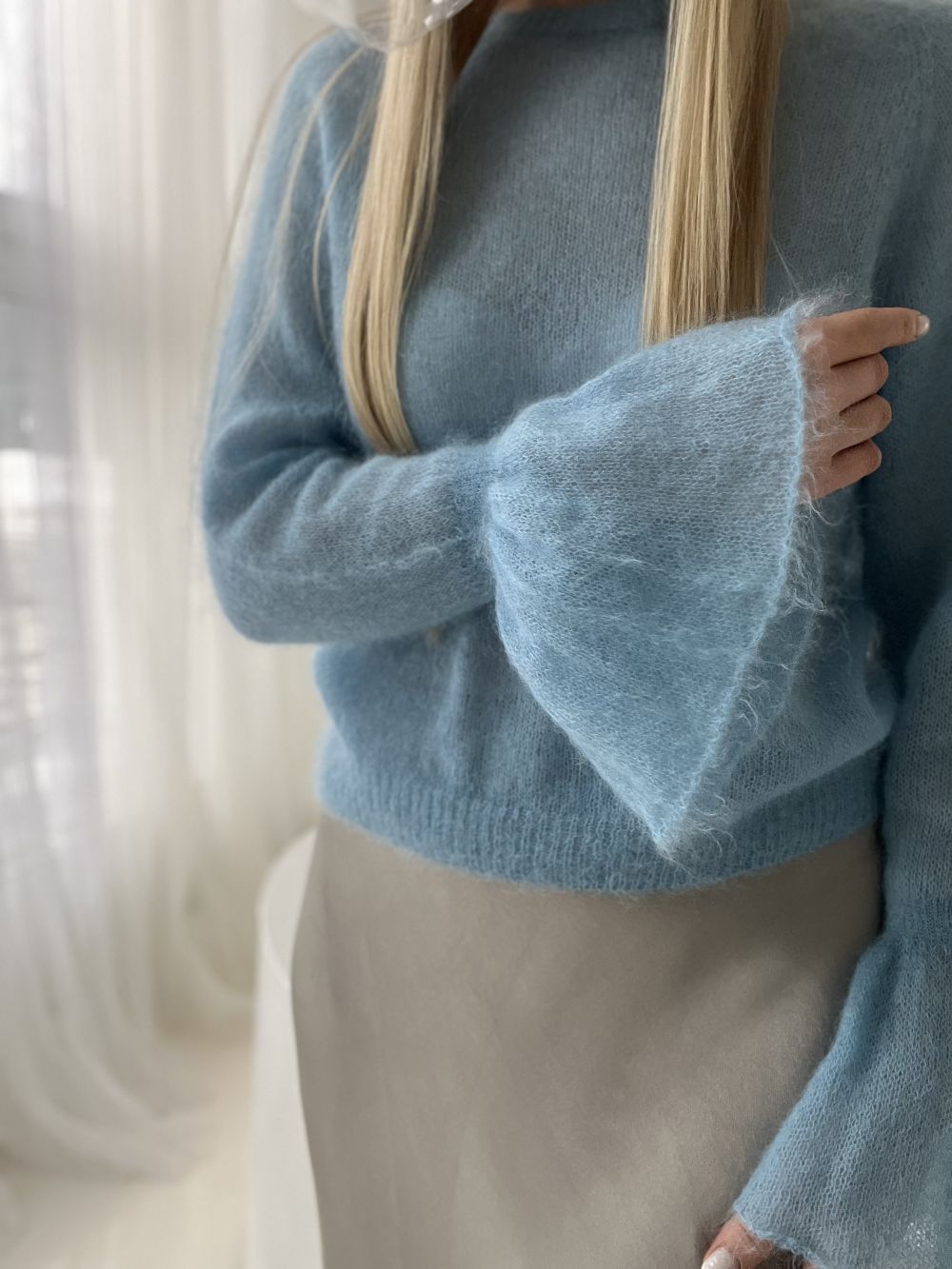 MOHĒRAS DŽEMPERIS MAIGS UN PŪKAINS