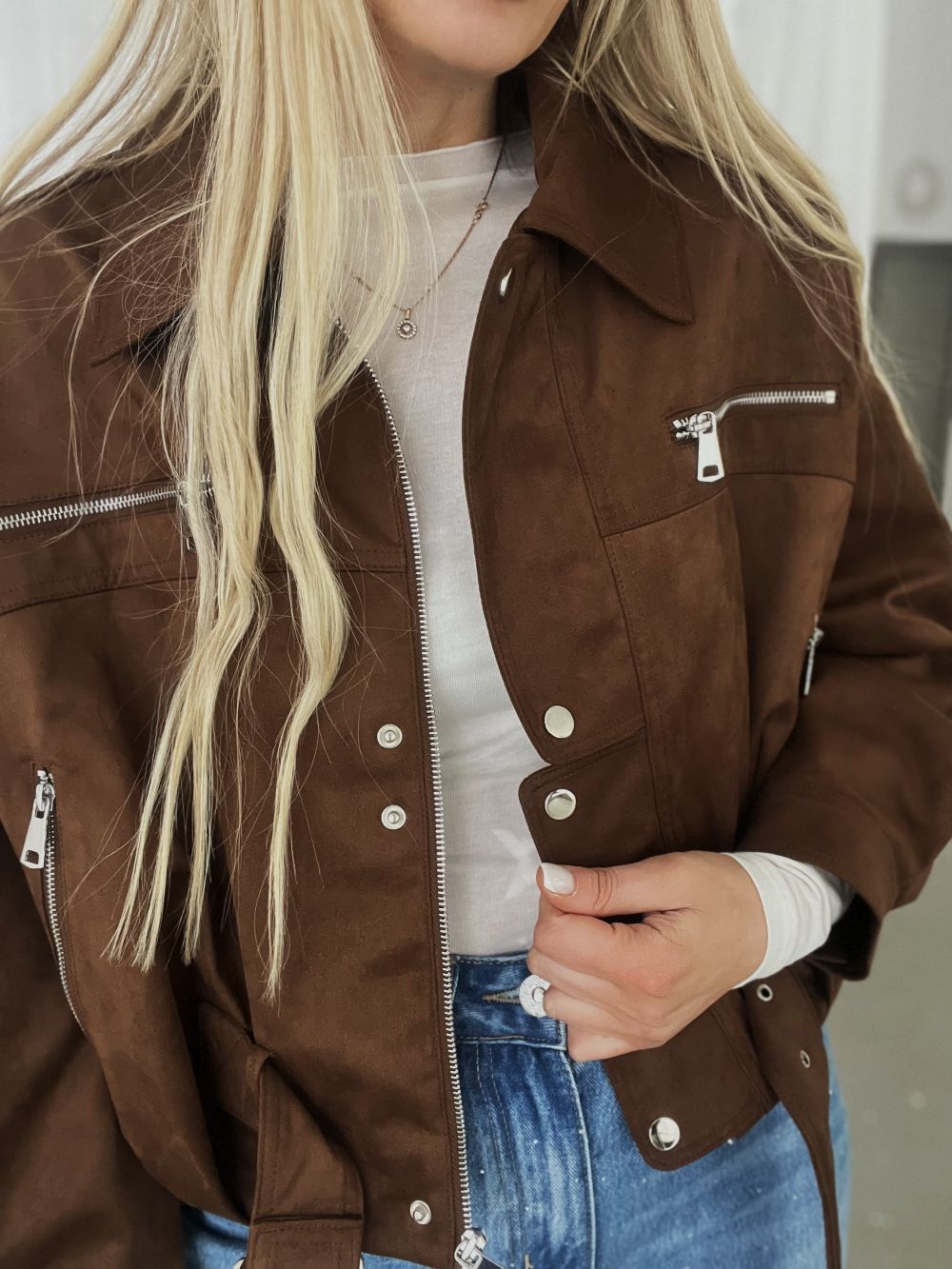 ZAMŠA JAKA TUMŠI BRŪNA