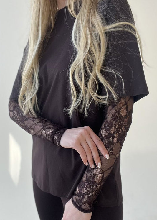 KOKVILNAS T- KREKLS AR MEŽĢĪŅU ROKĀM