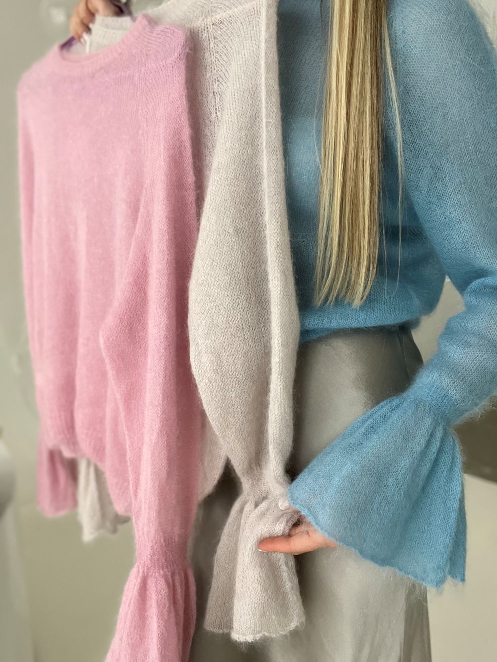 MOHĒRAS DŽEMPERIS MAIGS UN PŪKAINS