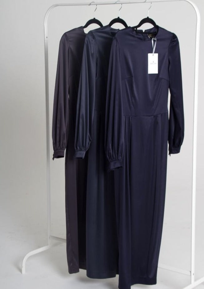 Dark blue dress. Dark gray dress. Mid length dress
