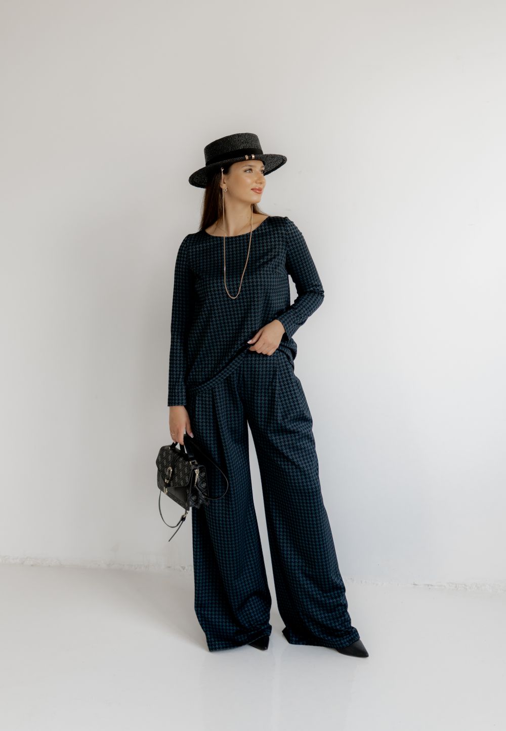 DŽEMPERIS - DARK BLUE CLASSY